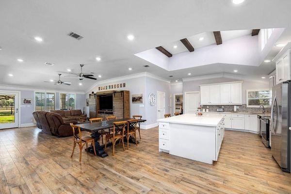 open concept living room, dining room and kitchen