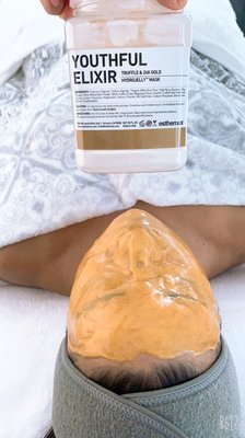 Custom Facial with HydroJelly mask