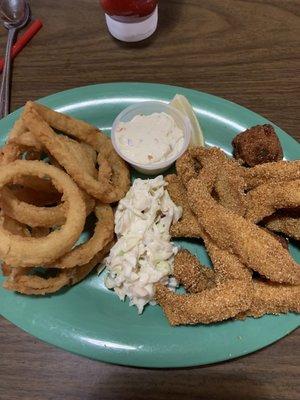 Lunch catfish plate $9.99