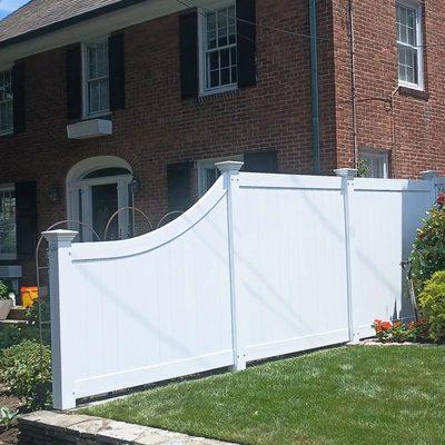 Reilly Fence Inc your trusted residential and commercial fence services 401-228-3647