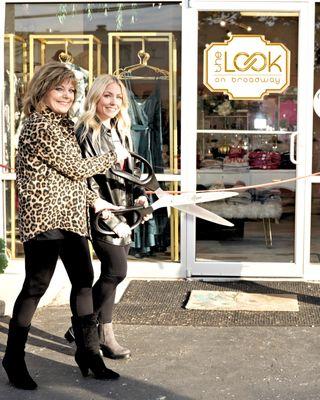 GRAND OPENING OF THE  LOOK ON BROADWAY BOUTIQUE,GROVE CITY, OHIO!