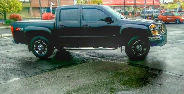 Best wheel and tire for my truck. Thank you to Chris and his staff!