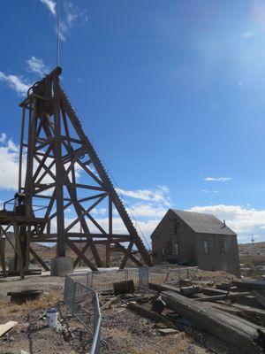 Silver top head frame