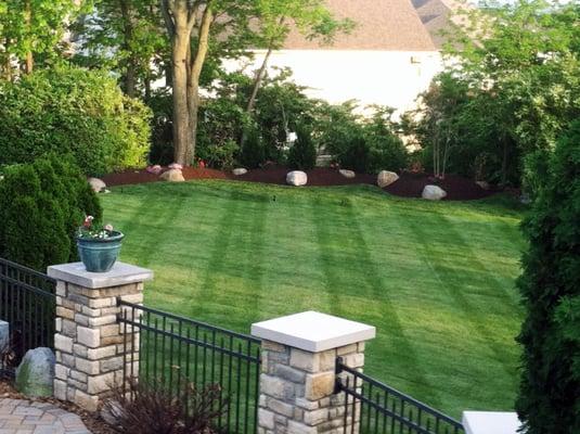 Kissel Landscaping: professional mowing, lawn maintenance