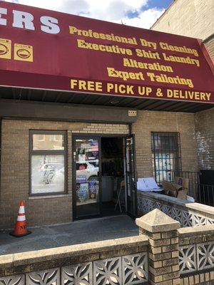 Front door of the dry cleaning store.