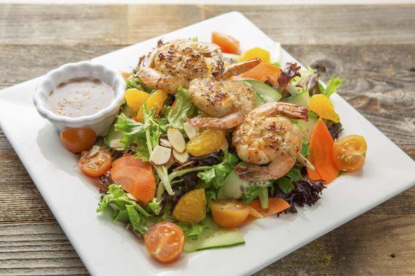 Asian Salad w/ Grilled Shrimp