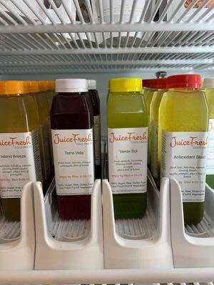 Amazing selection of juices and cleanses. This is the best place if you are into mindful and clean eating. A must visit!