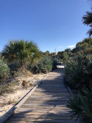 Boardwalk from one of the parking lots