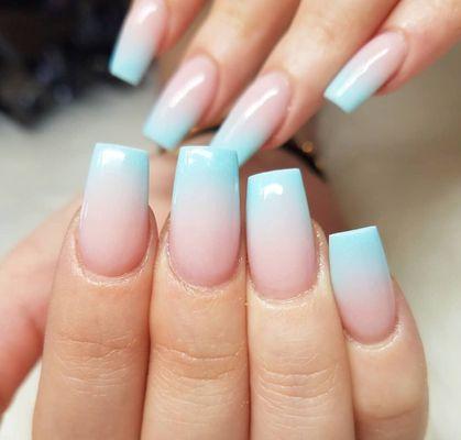 Blue ombré nails