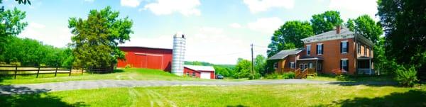 The main entrance to Dutch Meadow Farm.