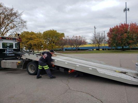 Tow truck driver showed up after their shoddy work