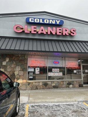 Do not use this dry cleaners! Terrible customer service.