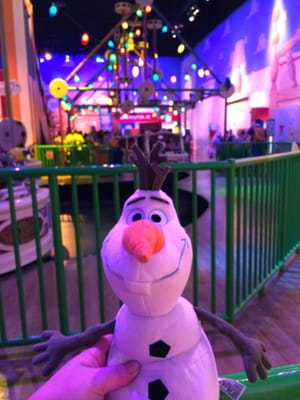 Olaf at Toy Story Midway Mania. #OlafSummerVacation