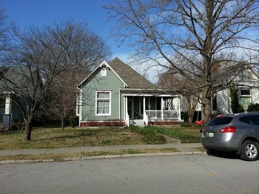 One of my favorite Shingle Colors, It's a more Rare Weathered Shadow, but it looks GREAT!