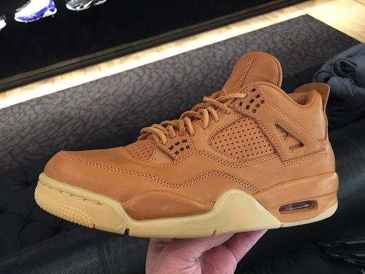 Air Jordan IV Premium Ginger.