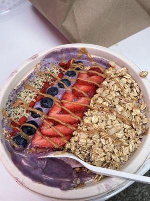 Nut butter berry bowl