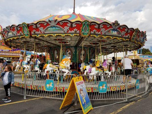 2019-09-07. St. Lawrence Apple Fest. Utica, MI. Carousel (Day).