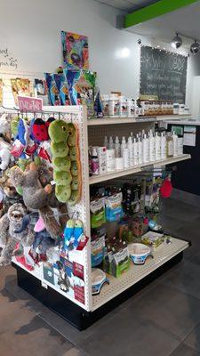 Chemical free grooming products, best of the best nutrition and toys.