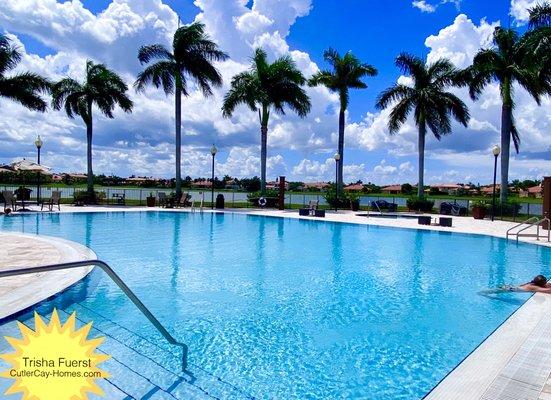 Cutler Cay Community Heated Lakefront Pool