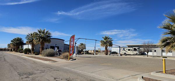 Car wash entrance. Down 27th next to Casa Chevrolet GMC. 

Please excuse the mess, remodel and repairs in progress!