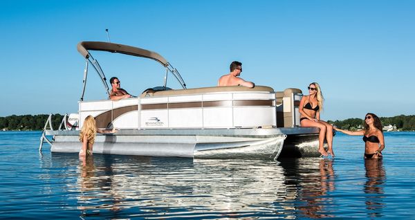 New 22' Bennington Pontoon Boats available to rent.