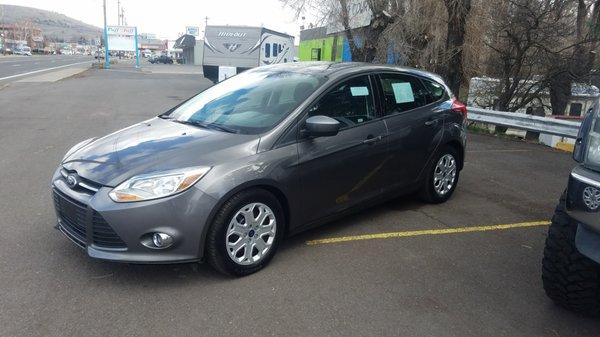 2012 Ford Focus SE Hatchback