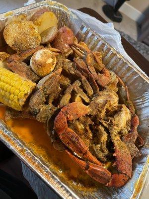 1 lb Blue Crab, 1/2 lb Shrimp and 1/2 lb Sausage