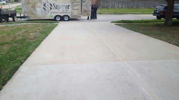 Driveway, lift and stabilized - Conroe, TX