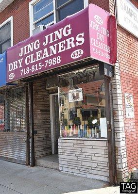 This is Jing Jing Dry Cleaners located at 432 Forest Avenue, Staten Island, NY.  718.873.7332