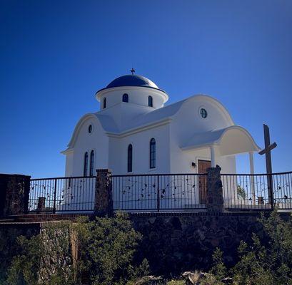 Before you arrive to the main entrance of the monastery you can park at the bottom and walk up. Beautiful 360 degree views from up here.