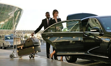 Looking for a private car service to take you to either JFK or Laguardia airport?FROM/TO NYC ONLY $69.00