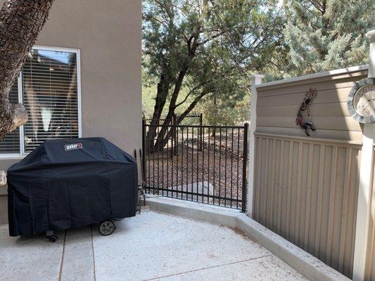 Courtyard fence