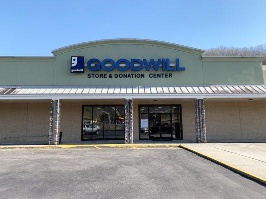 Exterior of the Dayton Goodwill store