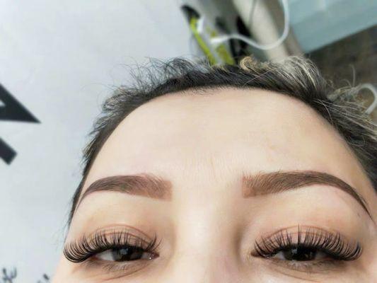 Eyelash extension