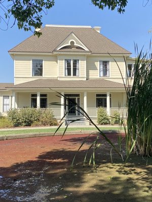 Main house and fountain