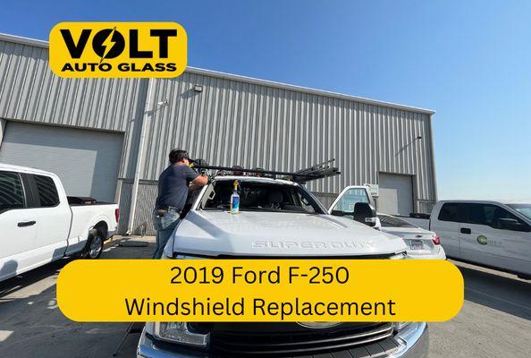 2019 Ford F-250
Windshield Replacement