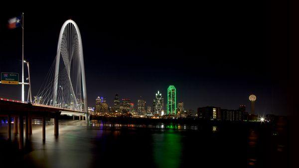 DALLAS SKYLINE BY NIGHT