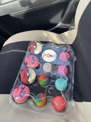 Pokémon cupcakes and macarons