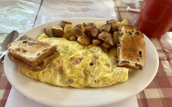 Western Omelet with cinnamon raisin toast