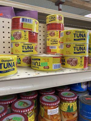 The good dong won tuna in large and small cans