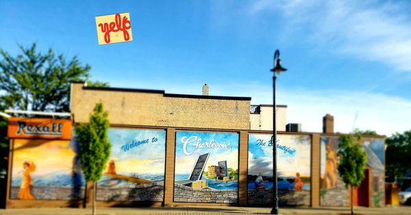 Charlevoix was my favorite place in Michigan..mural beautiful energy..#yelpjax #charlevoix #michigan  #walkinbeauty