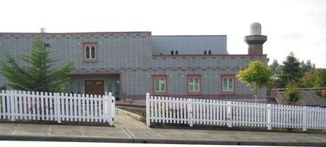 Main Building of Masjed As-Saber Mosque at Islamic Center of Portland. source: assaber.com