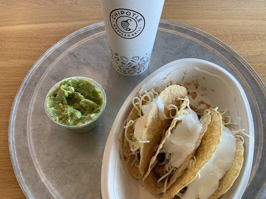 Steak tacos and chips with guacamole