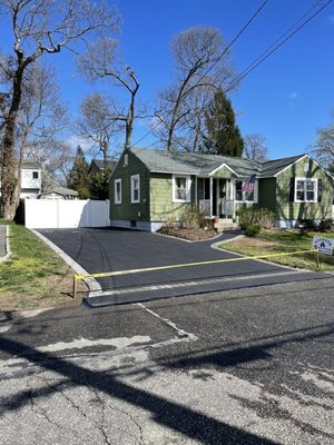 You can see all the dirt right of the walk way. And in corner of fence and house is where the worker pissed on my house.