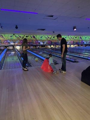 Children's birthday bowling party   !