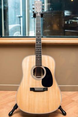 Beautiful Martin D35