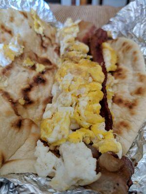 Bacon & egg taco