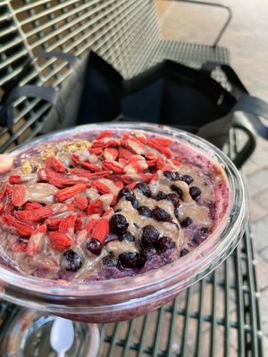 Açaí bowl @ Juice Press