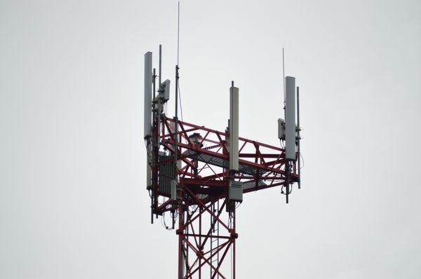 Absolute Communications builds and maintains cell phone and microwave towers nationwide.