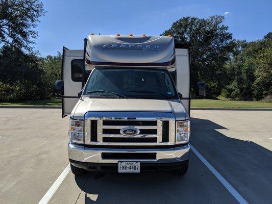 2015 Coachmen Concord 300TS